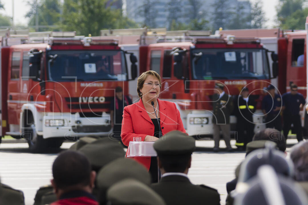 Entrega de 55 nuevos carros a distintos Cuerpos de Bomberos de Chile