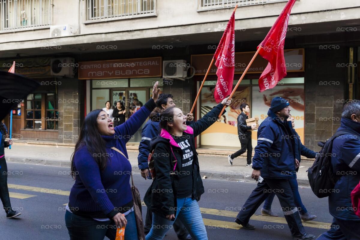 Imágenes de la huelga del operador del Transantiago