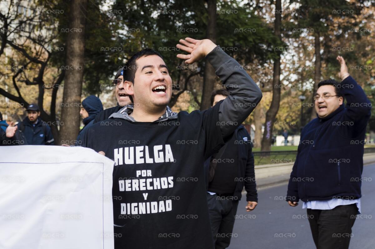 Imágenes de la huelga del operador del Transantiago