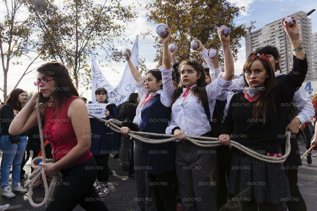 Galería de Images de la marcha en contra de la Carrera Docente              