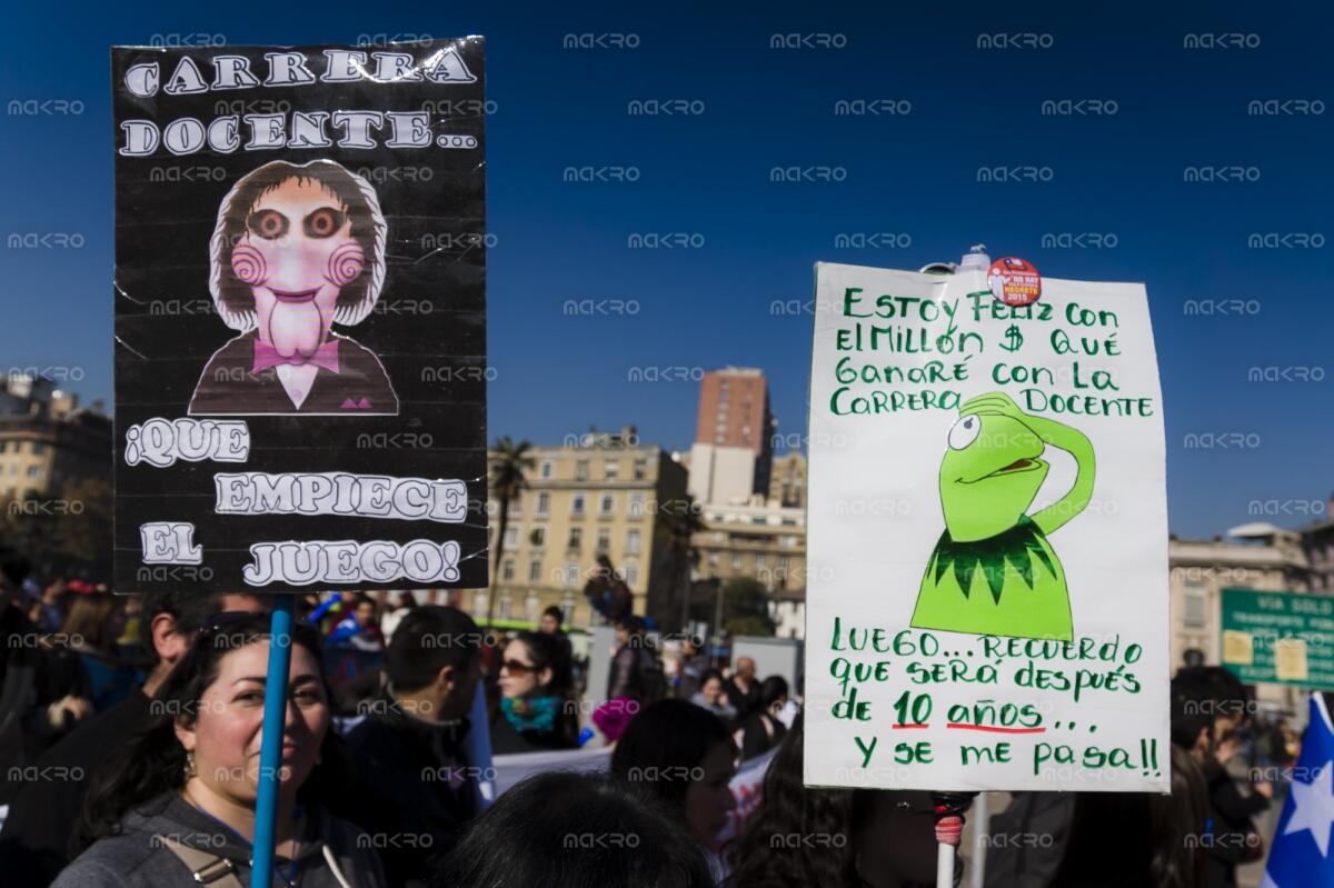 Galería de nueva marcha en contra de la Carrera Docente